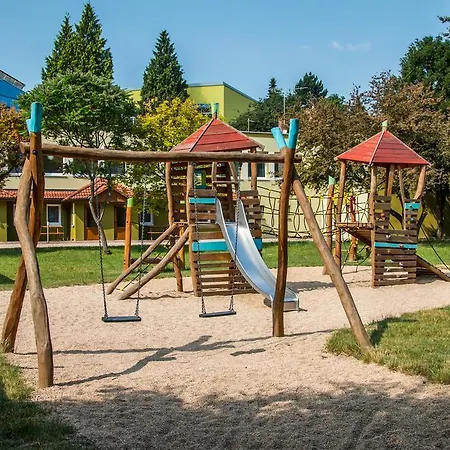 Pensionat V Parku Cejkovice (Hodonin)